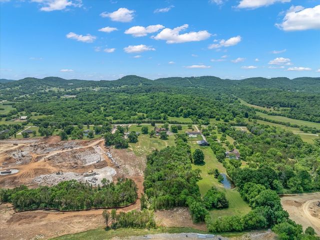 2030 Williams Rd, Nolensville, TN 37135