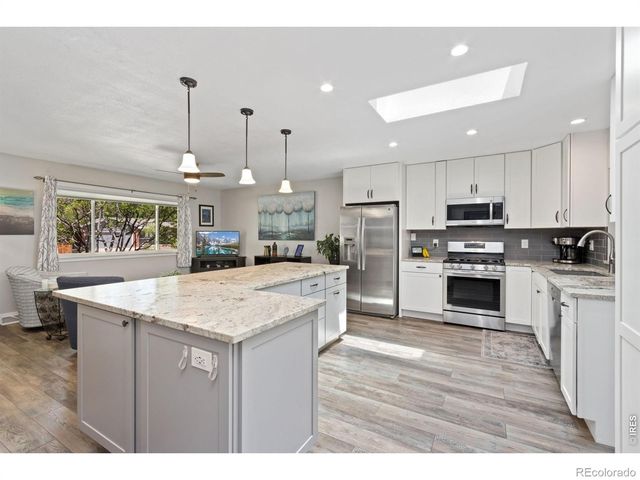 1833 Manchester Drive, Fort Collins, CO 80526