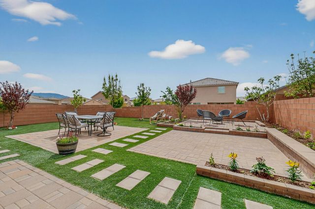 3073 Shannon Lane NE, Rio Rancho, NM 87124