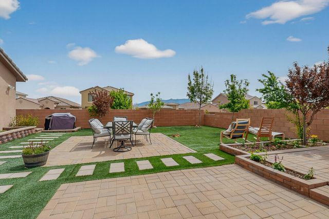 3073 Shannon Lane NE, Rio Rancho, NM 87124
