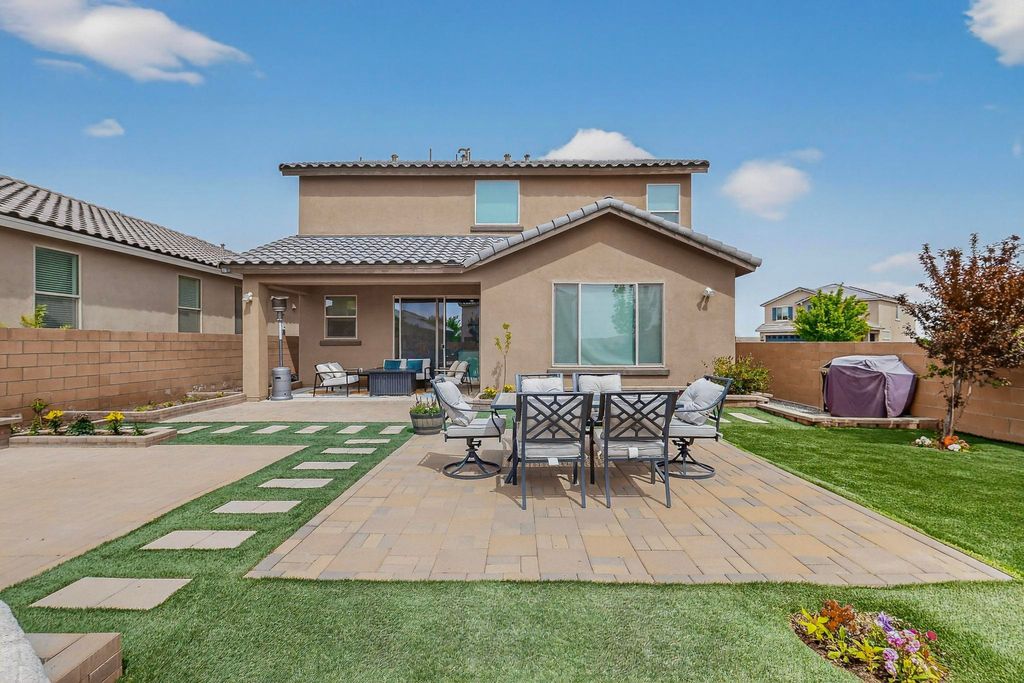 3073 Shannon Lane NE, Rio Rancho, NM 87124