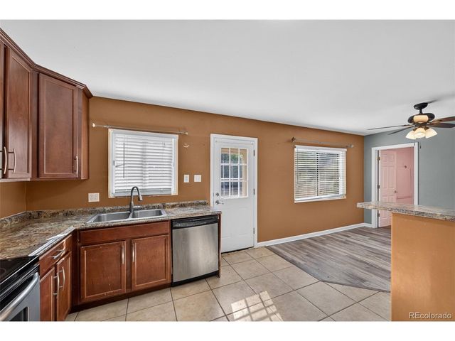 919 Troy St, Aurora, CO 80011
