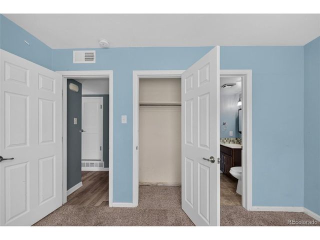 919 Troy St, Aurora, CO 80011