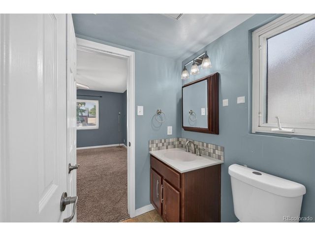 919 Troy St, Aurora, CO 80011