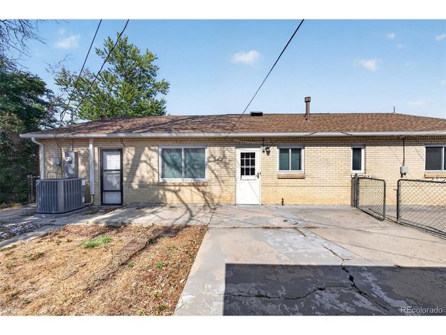 919 Troy St, Aurora, CO 80011