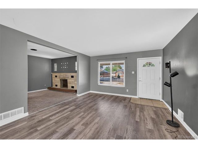 919 Troy St, Aurora, CO 80011