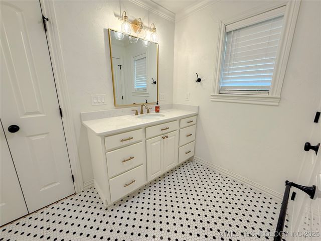 178182 N 3000 Road, Duncan, OK 73533