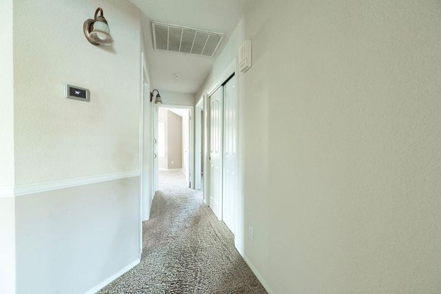 877 E Catalina Circle, Fresno, CA 93730