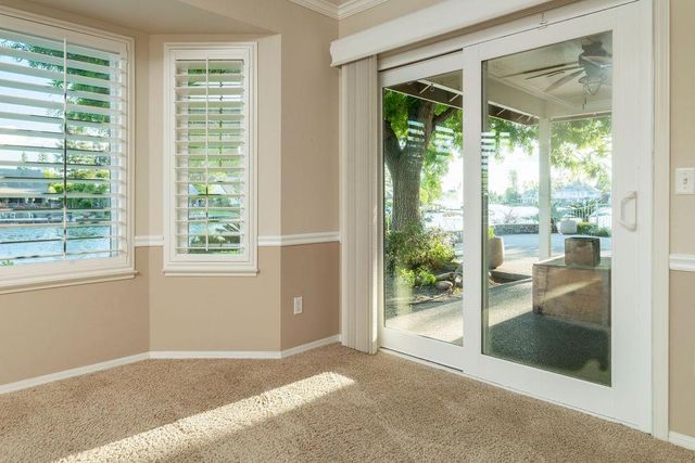 877 E Catalina Circle, Fresno, CA 93730