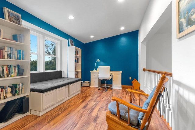 2484 DECKNER AVENUE, Green Bay, WI 54302