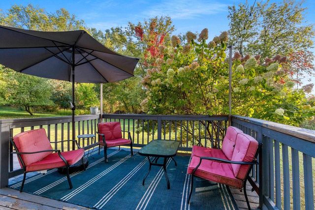 2484 DECKNER AVENUE, Green Bay, WI 54302