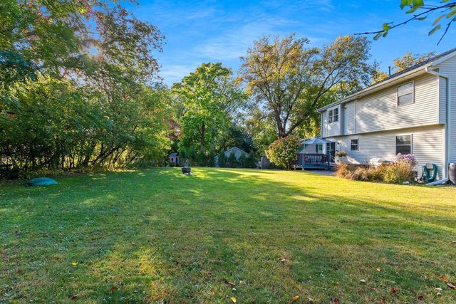 2484 DECKNER AVENUE, Green Bay, WI 54302