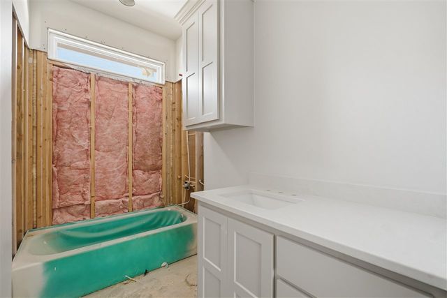 2413 NE Falcon Ln, Lawton, OK 73507
