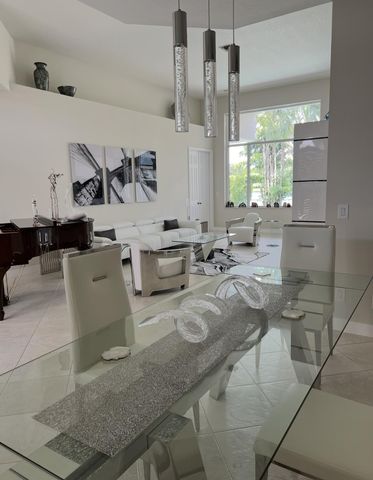 8263 N Lake Forest Drive, Davie, FL 33328