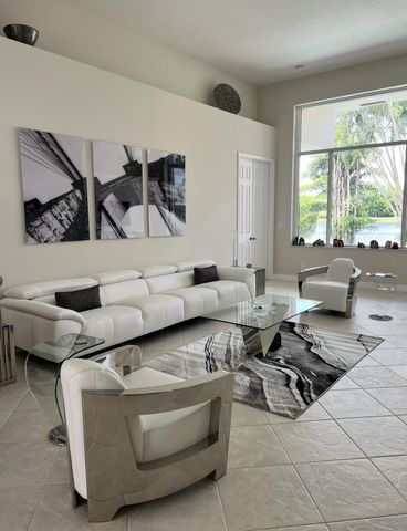 8263 N Lake Forest Drive, Davie, FL 33328