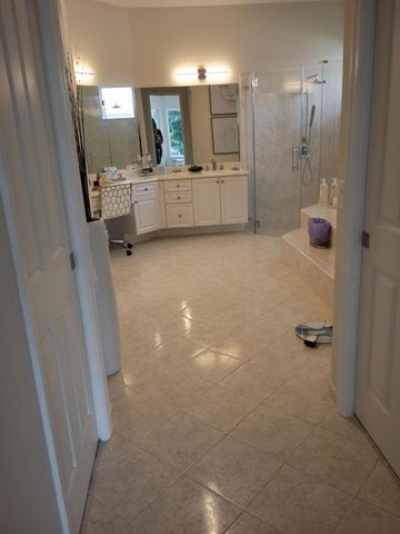 8263 N Lake Forest Drive, Davie, FL 33328