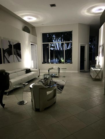 8263 N Lake Forest Drive, Davie, FL 33328