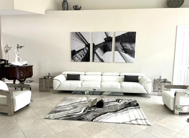 8263 N Lake Forest Drive, Davie, FL 33328