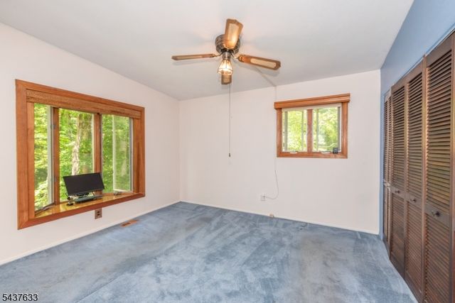 6 Mohawk Trl, Ringwood Boro, NJ 07456