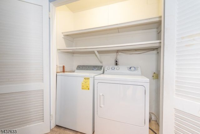 6 Mohawk Trl, Ringwood Boro, NJ 07456