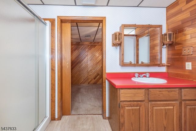 6 Mohawk Trl, Ringwood Boro, NJ 07456