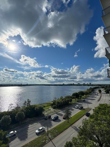 300 S AUSTRALIAN Avenue 702, West Palm Beach, FL 33401