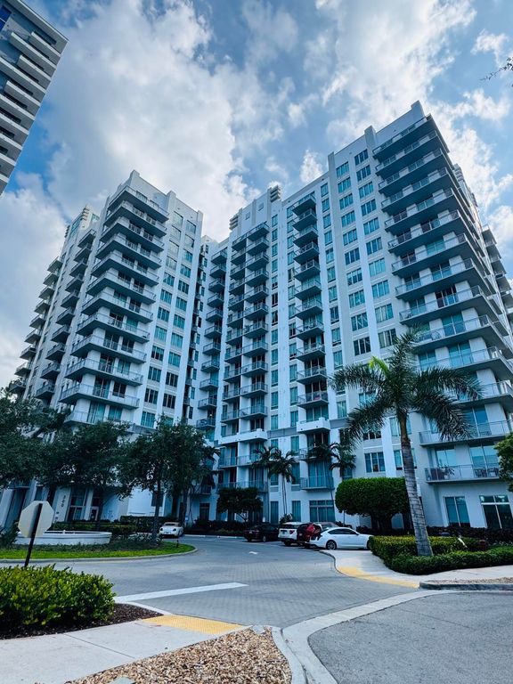 300 S AUSTRALIAN Avenue 702, West Palm Beach, FL 33401