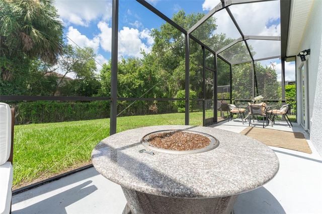 6116 SKYLARKCREST DR, Lithia, FL 33547