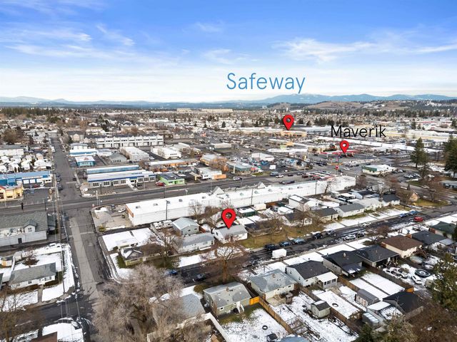 813 E Decatur Ave, Spokane, WA 99208