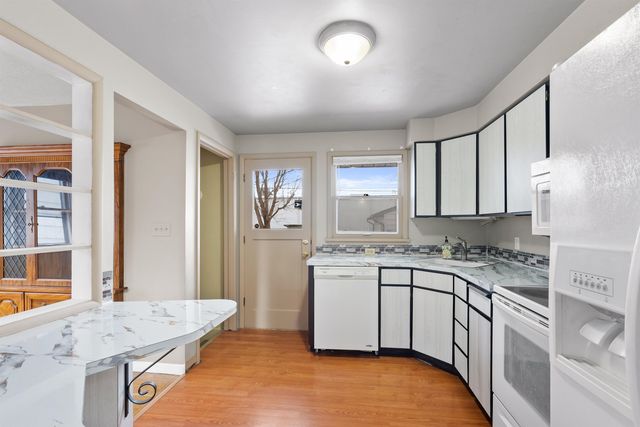 813 E Decatur Ave, Spokane, WA 99208