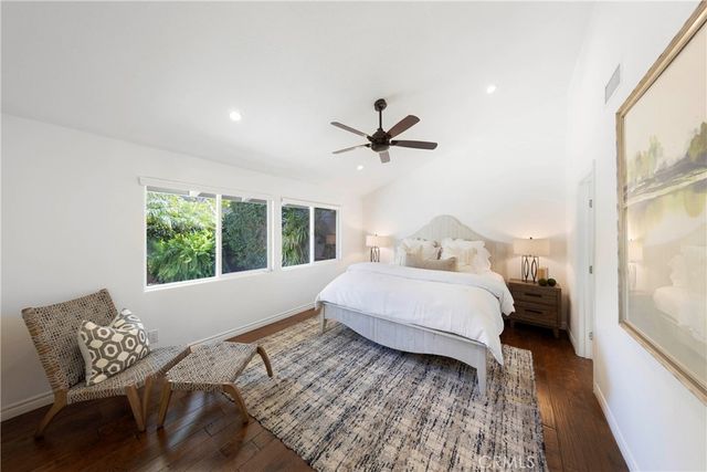 2102 Vista Entrada, Newport Beach, CA 92660