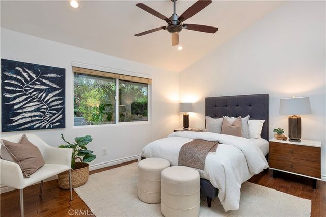2102 Vista Entrada, Newport Beach, CA 92660