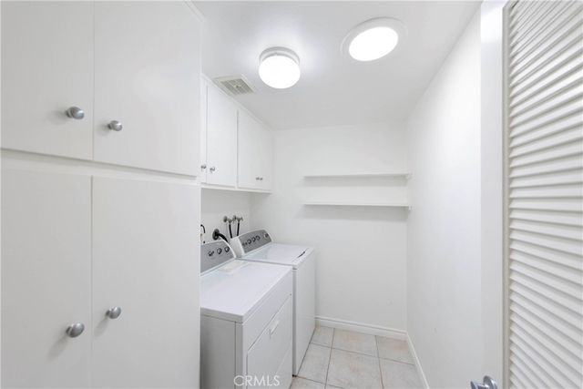 2102 Vista Entrada, Newport Beach, CA 92660