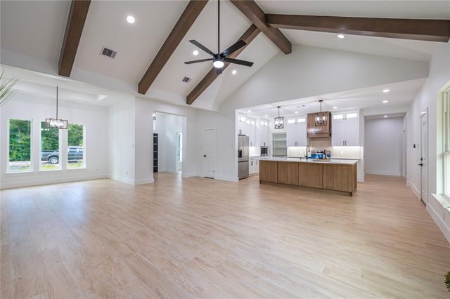 374 County Road 6490, Dayton, TX 77535