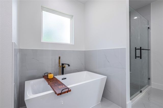 374 County Road 6490, Dayton, TX 77535