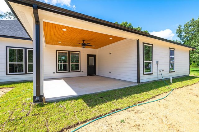 374 County Road 6490, Dayton, TX 77535