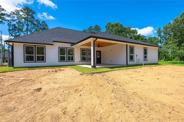 374 County Road 6490, Dayton, TX 77535