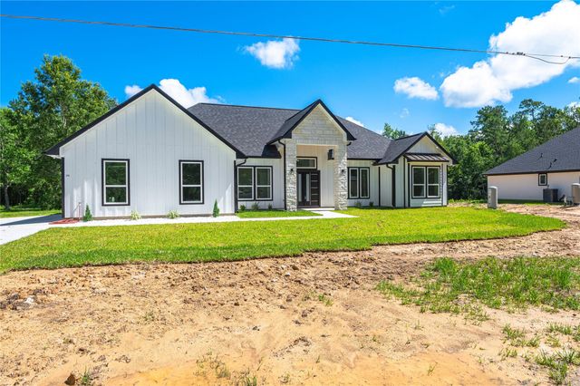 374 County Road 6490, Dayton, TX 77535