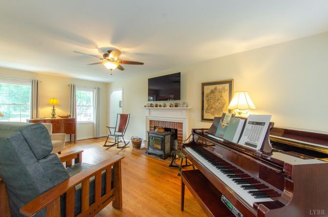 4232 Spring Grove Rd, Spout Spring, VA 24522