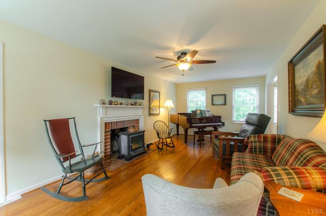 4232 Spring Grove Rd, Spout Spring, VA 24522