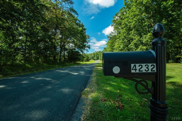 4232 Spring Grove Rd, Spout Spring, VA 24522