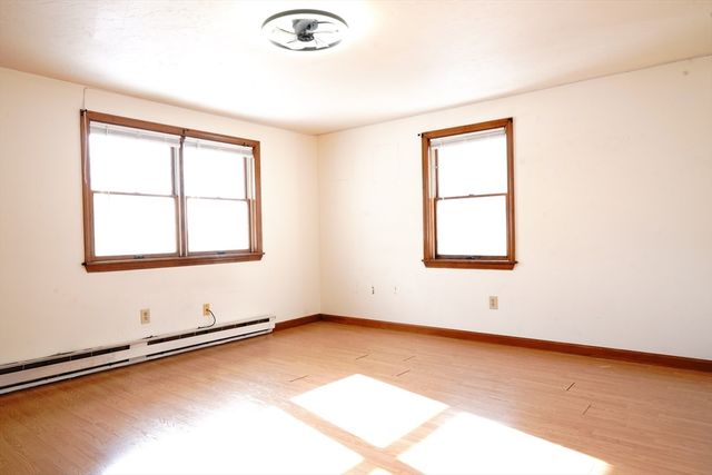 3 Watson Ave A, Worcester, MA 01606