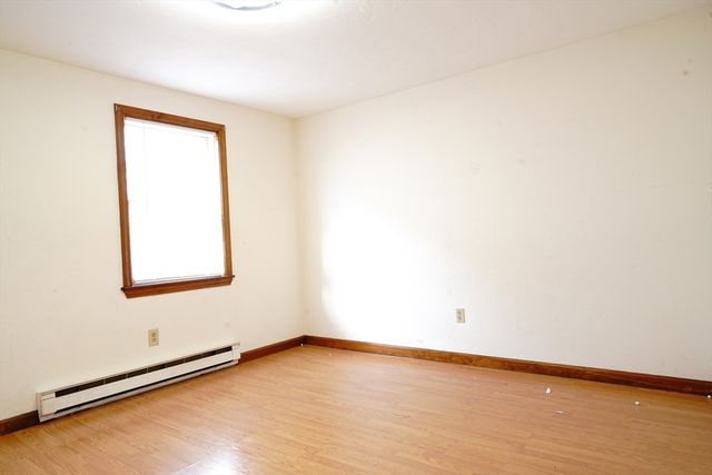 3 Watson Ave A, Worcester, MA 01606