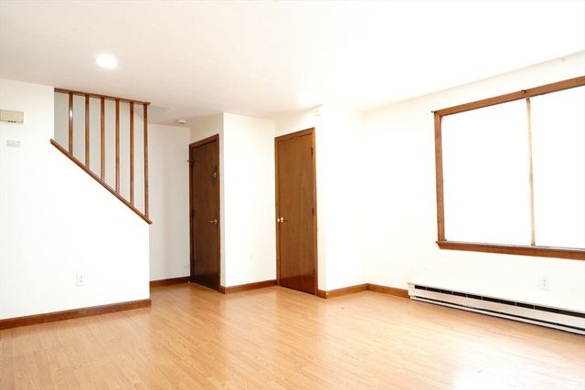 3 Watson Ave A, Worcester, MA 01606