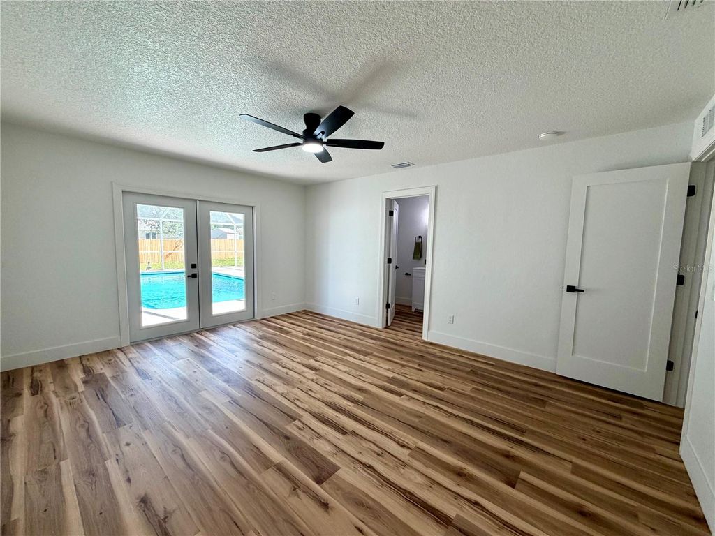 Image 12 of property listing at 6600 SW 151ST LOOP, Ocala, FL 34473