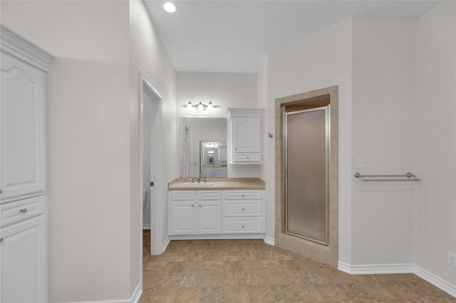 303 S Franklin ST, La Grange, TX 78945