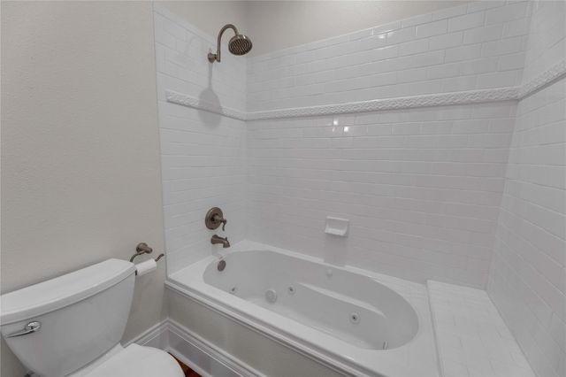 303 S Franklin ST, La Grange, TX 78945