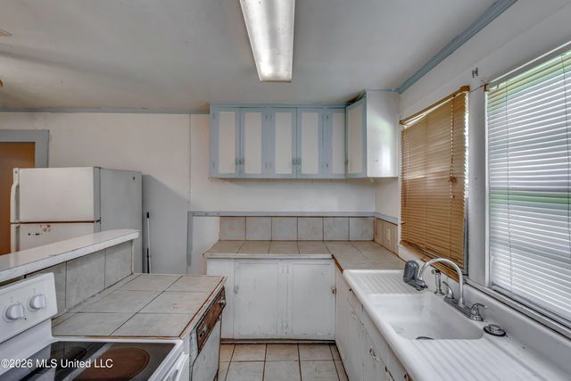 6118 Terry Road, Byram, MS 39272