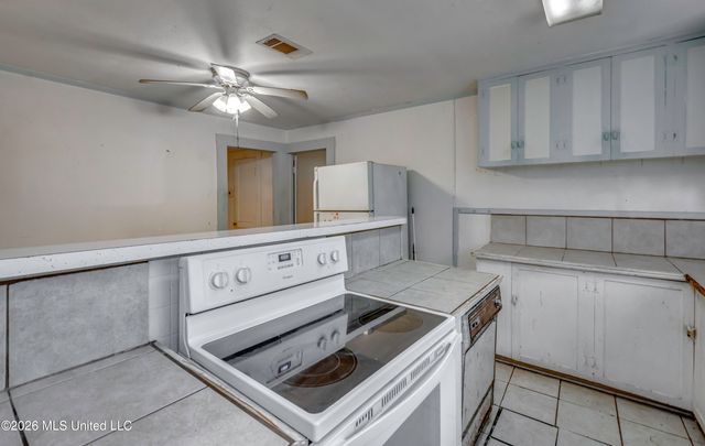 6118 Terry Road, Byram, MS 39272