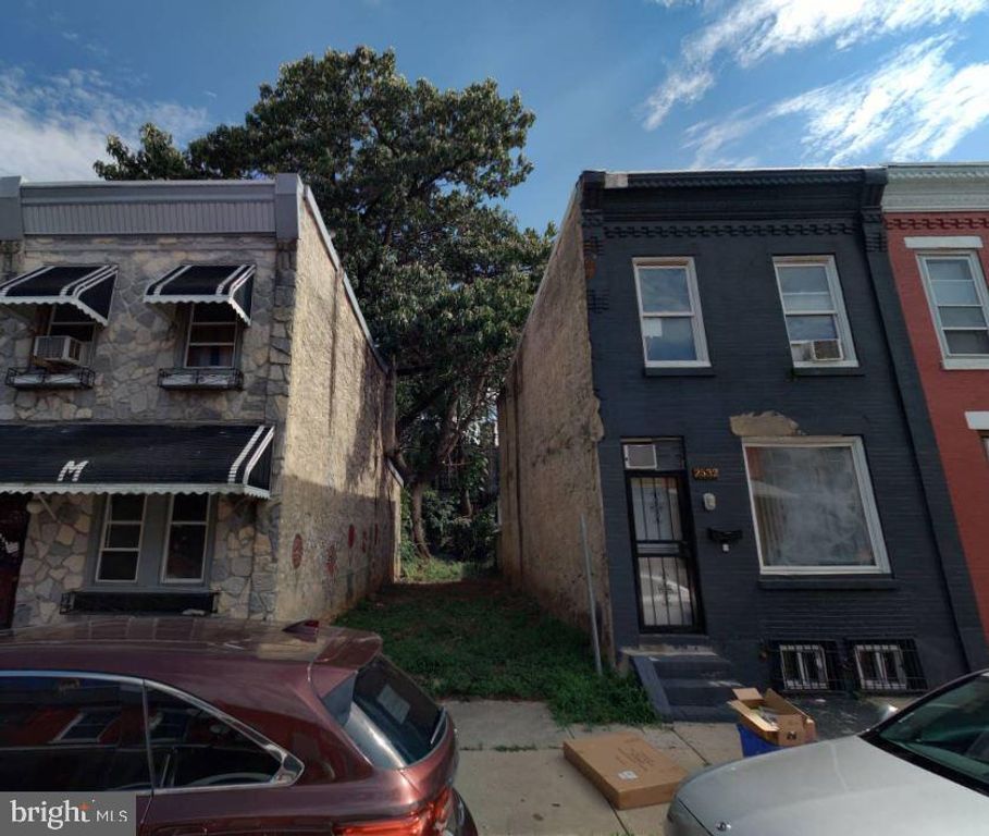 2530 W OAKDALE ST, Philadelphia, PA 19132